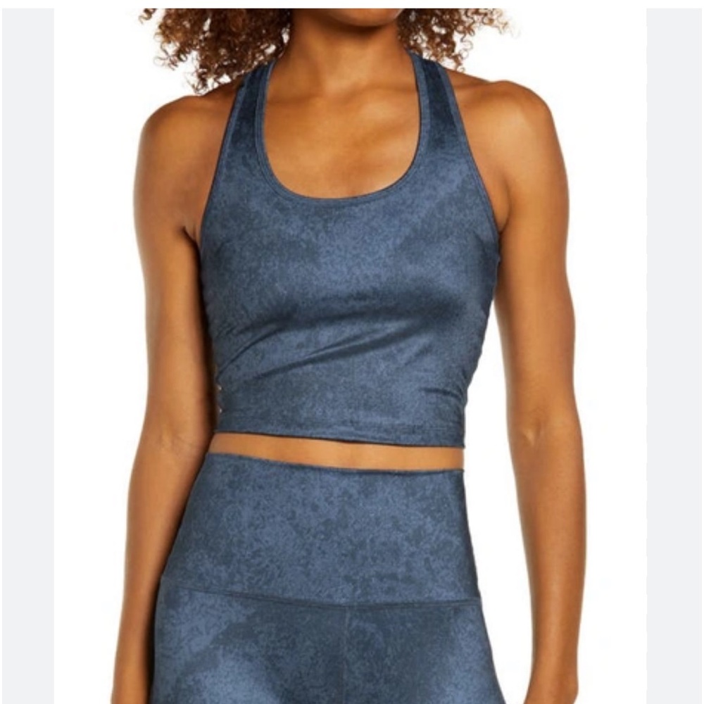 NWT Beyond Yoga First Class cropped Tank in distressed navy blue. Women’s XS.